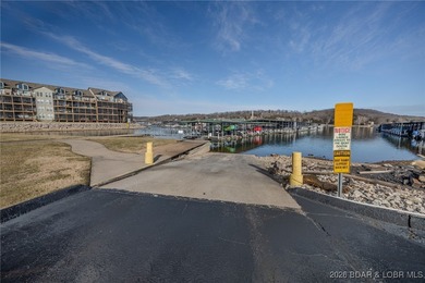 Top floor 2-bedroom loft unit spanning over 1400sqft and even