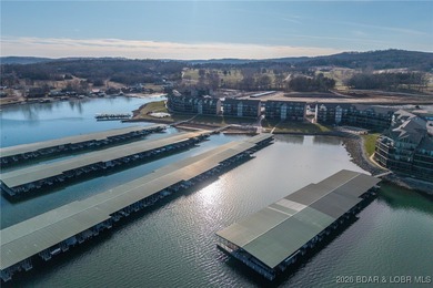 Top floor 2-bedroom loft unit spanning over 1400sqft and even