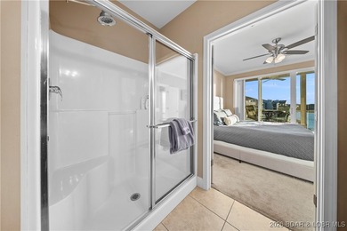 Experience lake life at its best- with a superb price tag! This