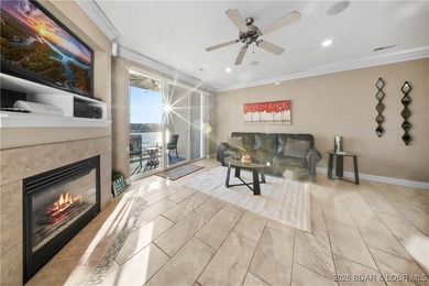 Experience lake life at its best- with a superb price tag! This