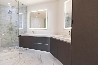 Beautifully furnished 1 bedroom + enclosed den and 2 full