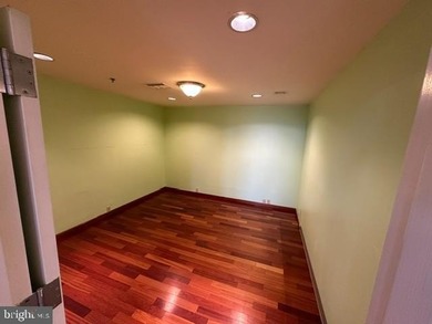 Price reduced to sell! Move in condition! Welcome to Grandview - photo 12