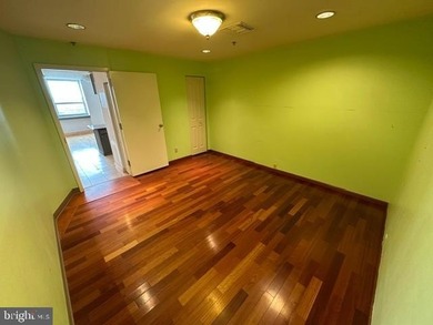 Price reduced to sell! Move in condition! Welcome to Grandview - photo 13