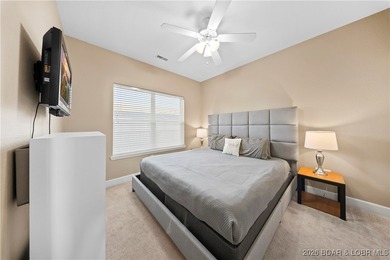 Experience lake life at its best- with a superb price tag! This