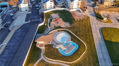 Experience lake life at its best- with a superb price tag! This