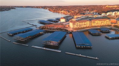 Experience lake life at its best- with a superb price tag! This