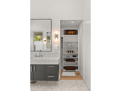Discover ultimate luxury in this newly built home in Aspen's - photo 40