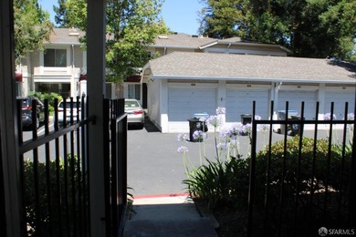 Remodeled and updated, ready to move in condition condo with - photo 3