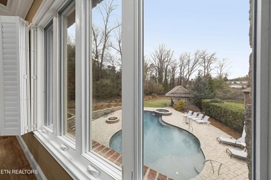 Tucked away in the heart of the historic and prestigious - photo 8