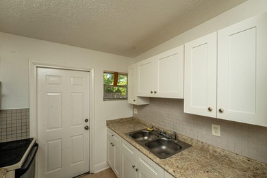 Fantastic income-producing duplex in the rapidly growing area of - photo 9