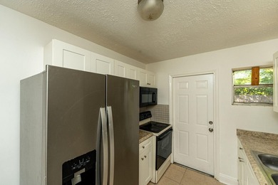Fantastic income-producing duplex in the rapidly growing area of - photo 10