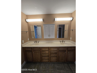 A beautiful, well maintained home in (Southport) BSL area. This