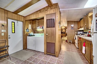 Cute Getaway Near Toledo Bend! Clean and immaculate 2BR/2BA - photo 16