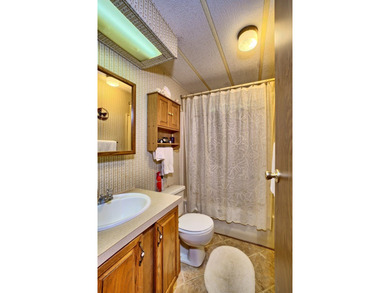 Cute Getaway Near Toledo Bend! Clean and immaculate 2BR/2BA - photo 18