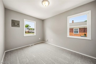Just move in! This home is ready for you! Features a renovated - photo 15