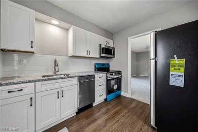 Just move in! This home is ready for you! Features a renovated - photo 21