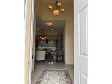 Welcome Home to Luxury and Comfort! Step into this stunning - photo 4