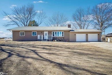 Rathbun Lake Home For Sale in Plano Iowa