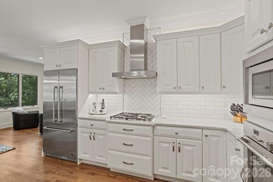 Experience the epitome of luxury living with uncompromising - photo 14