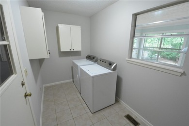 Very nice 2 bedroom , 2 full bath home with wood flooring - photo 22