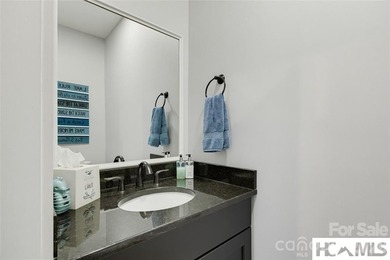 Lake living at it best!. This direct lakefront custom built home - photo 22