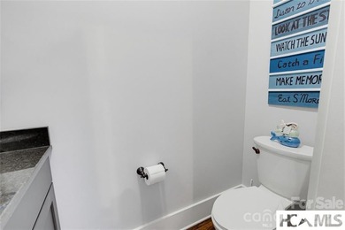 Lake living at it best!. This direct lakefront custom built home - photo 23