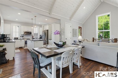 Lake living at it best!. This direct lakefront custom built home - photo 24