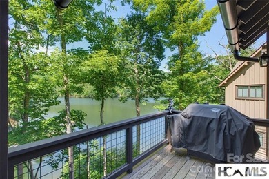 Lake living at it best!. This direct lakefront custom built home - photo 30