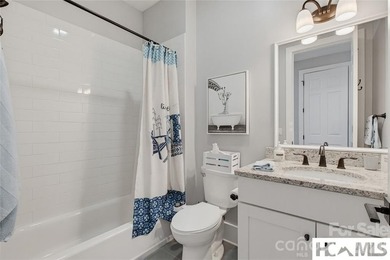 Lake living at it best!. This direct lakefront custom built home - photo 32