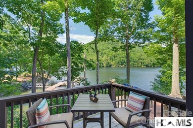 Lake living at it best!. This direct lakefront custom built home - photo 44
