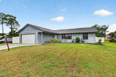 Great starter home in the heart of Port St. Lucie close to - photo 2
