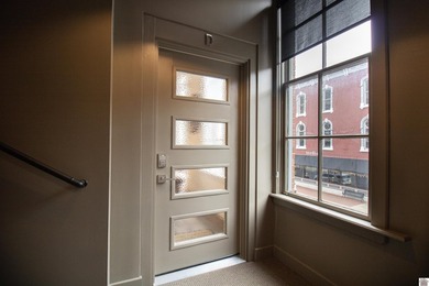 211 Broadway: Historic Downtown Luxury Experience the best of - photo 4