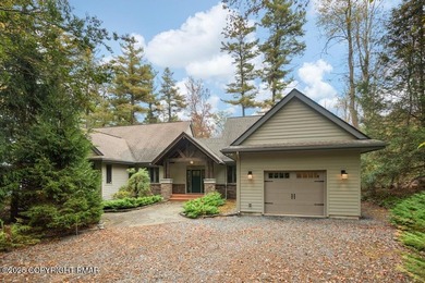 Outstanding turn key LAKEFRONT home on the best sailing section - photo 2