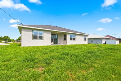 Experience modern luxury in this exceptional 2023 custom-built - photo 34