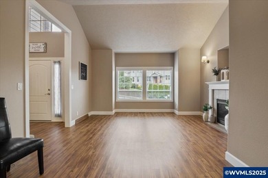 Open House Jan 25, 1 to 3.Welcome home to Creekside!  Great home