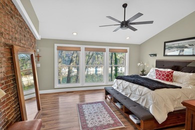 Wake Up to lake views every day - this charming updated 3 - photo 25