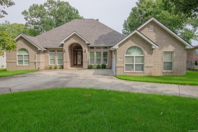 Lake Home For Sale in Hot Springs, Arkansas