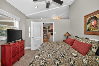 Wake Up to lake views every day - this charming updated 3 - photo 31