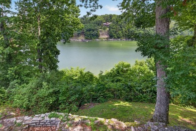 Wake Up to lake views every day - this charming updated 3 - photo 39