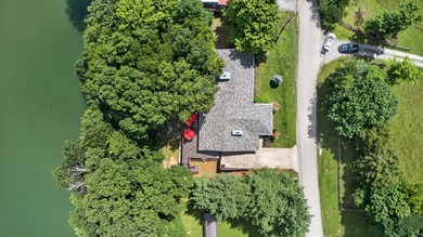 Wake Up to lake views every day - this charming updated 3 - photo 42