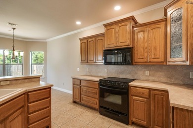 Beautifully designed home featuring freshly installed carpet - photo 13