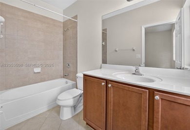 Welcome to this well maintained 2-bedroom, 2.5-bath townhouse in - photo 15