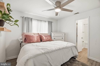 Fall in love with this stunning 2BR/2BA condo with a spacious - photo 19