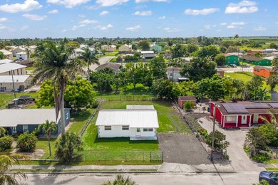 Fantastic Home at an Unbeatable Price Nestled in a peaceful - photo 2