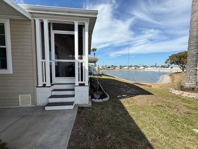 Welcome to this beautifully updated and exceptionally spacious - photo 3