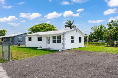 Fantastic Home at an Unbeatable Price Nestled in a peaceful - photo 3