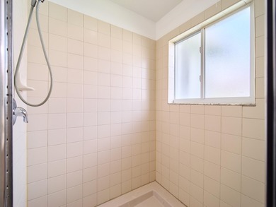 Located in the gated community of Thousand Oaks, this 3-bedroom - photo 10