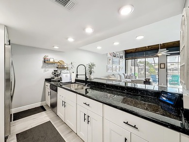 STUNNING WATERFRONT VILLA - COMPLETELY MOVE IN READY WITH - photo 5