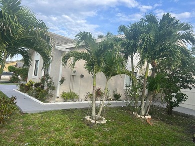 5765 Strawberry Lakes Cir - photo 1