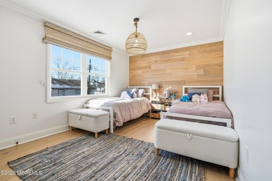 Amazing home in West Allenhurst with beautiful views of the lake - photo 24